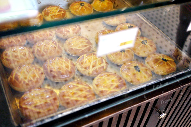 香港自由行，一定要來中環泰昌餅家買個美味蛋塔