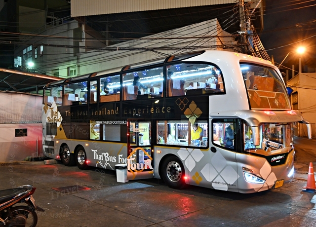 曼谷美食巴士-Thai Bus Food Tour