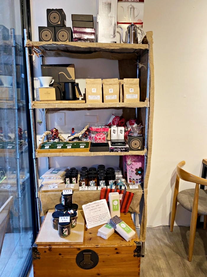 台北咖啡廳：鬧鄰居咖啡，手沖咖啡很好喝，法式麵包搭配茶系列抹醬超特別－捷運古亭站