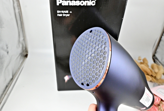 極美吹風機推薦：Panasonic國際牌極潤奈米水離子吹風機(夜空藍) ，吹髮同時也在護髮-開箱及使用心得