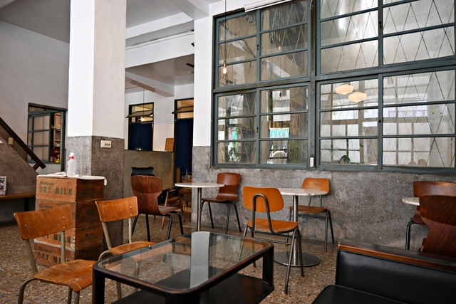 彰化咖啡廳：鄰近彰化火車店的老宅咖啡廳「端倪生活」