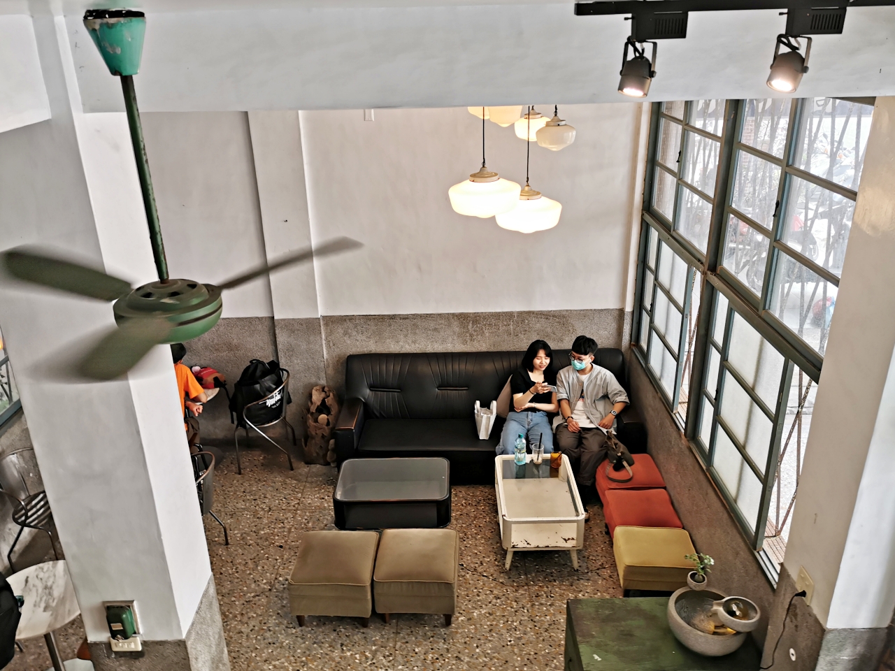 彰化咖啡廳：鄰近彰化火車店的老宅咖啡廳「端倪生活」