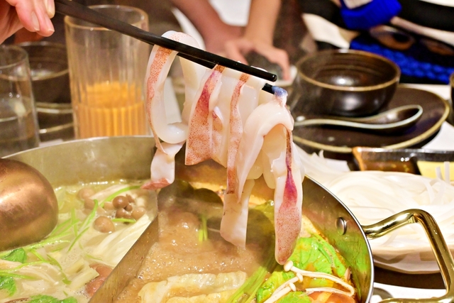 東區火鍋：COCA 泰式海鮮火鍋好吃外，店裡超美又有質感(附菜單)-捷運忠化敦化
