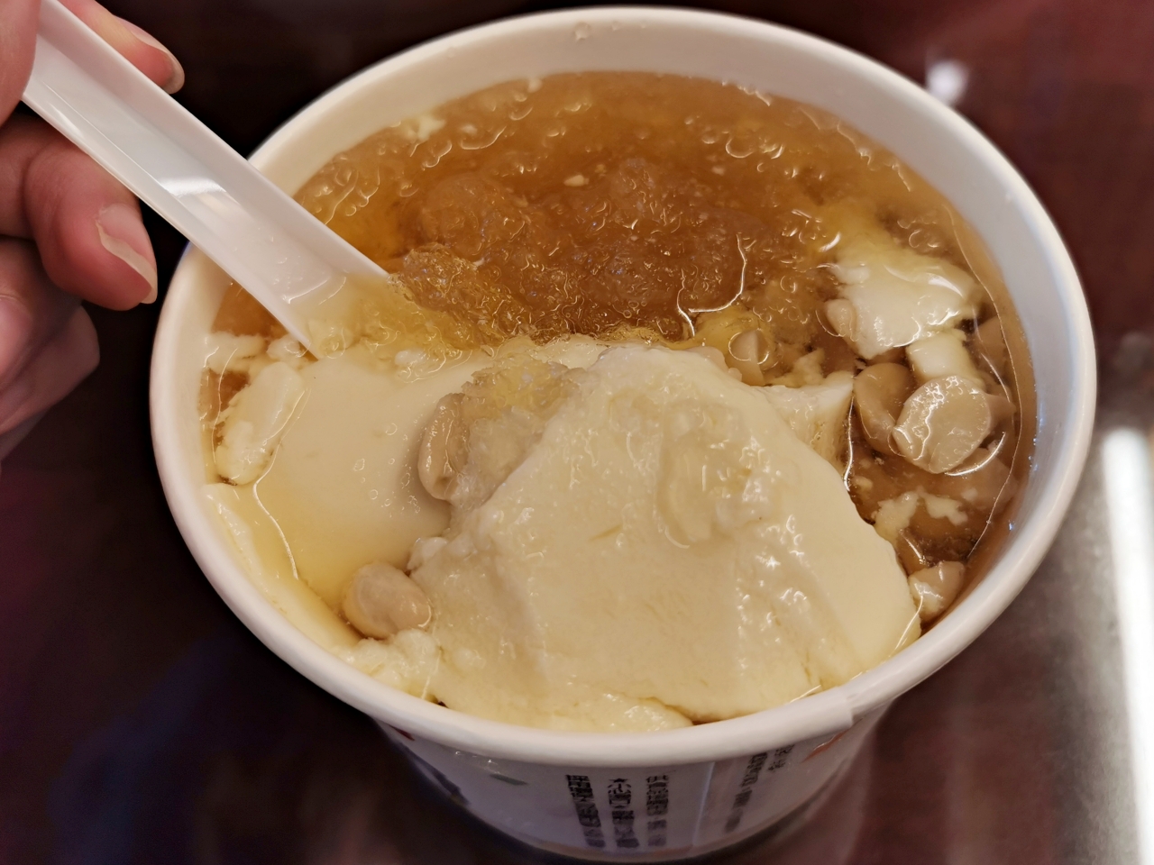 彰化冰店：豆腐先生冰品店，有賣豆花、挫冰和仙草茶