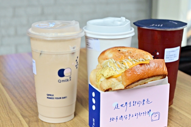 基隆美食：初沐Qmilk Coffee&JuiceBar韓系手搖飲x炙燒吐司盒子
