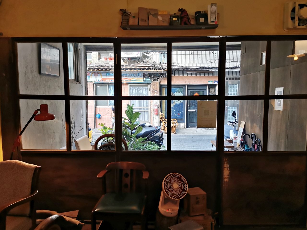 龍山寺咖啡廳：森耕耕咖啡藏身在大理街的老屋咖啡，手沖咖啡好喝、甜點好吃-捷運龍山寺站