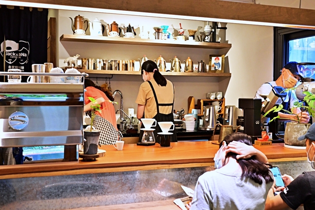 台北咖啡廳：Jack & NaNa COFFEE STORE，手沖咖啡超好喝，甜點也很棒-捷運古亭站