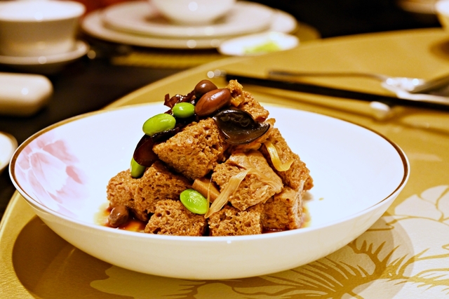 澳門美食：上葡京創新的上海菜「華亭」，糖醋松鼠桂花魚和松露鮑魚東坡肉讓人一吃就愛上