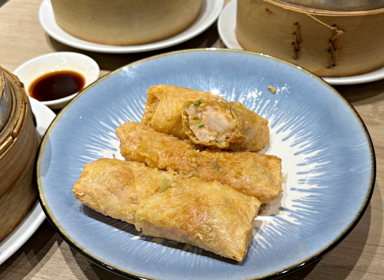 NOKE 忠泰樂生活：華漾DIM SUM點心，港餐點心用餐時間人潮滿滿連外國人也來用餐