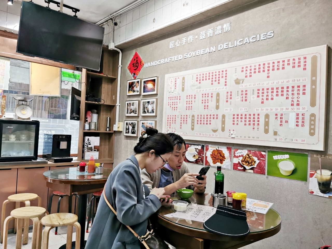 澳門美食：米其林推薦60年老店「榮記豆腐麵食」，逛到累來就來碗豆花吧