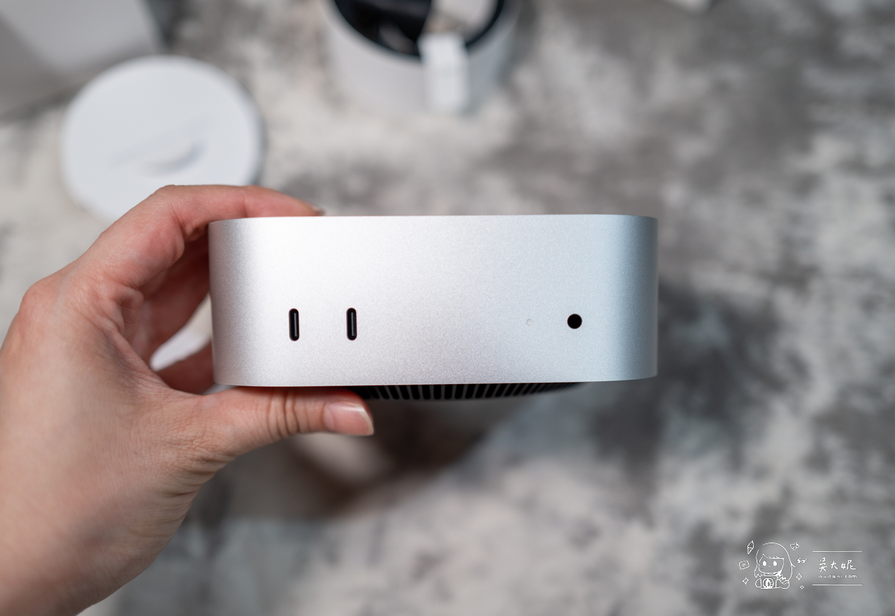 【開箱】Mac mini M4晶片，機身體積真的變超小而且剪片、修照片都超順