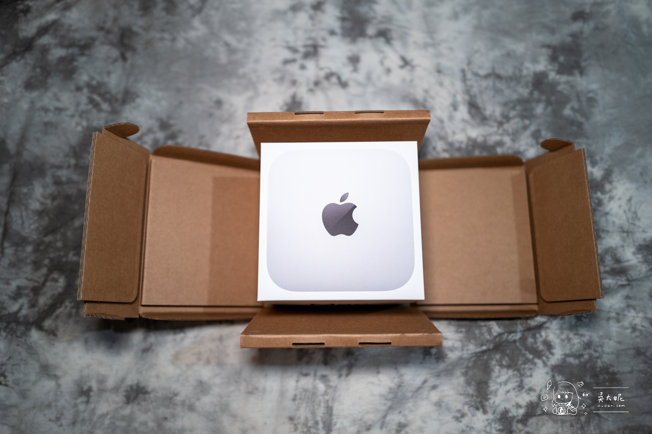 【開箱】Mac mini M4晶片，機身體積真的變超小而且剪片、修照片都超順
