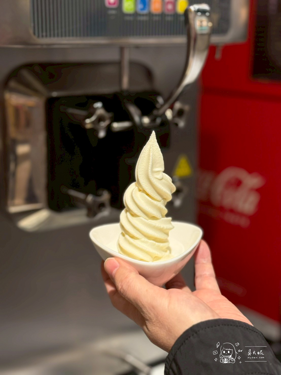 蘆洲家樂福新的泰式餐廳，饗拋拋…每桌只要加79元就可以小菜、飲料、霜淇淋吃到飽