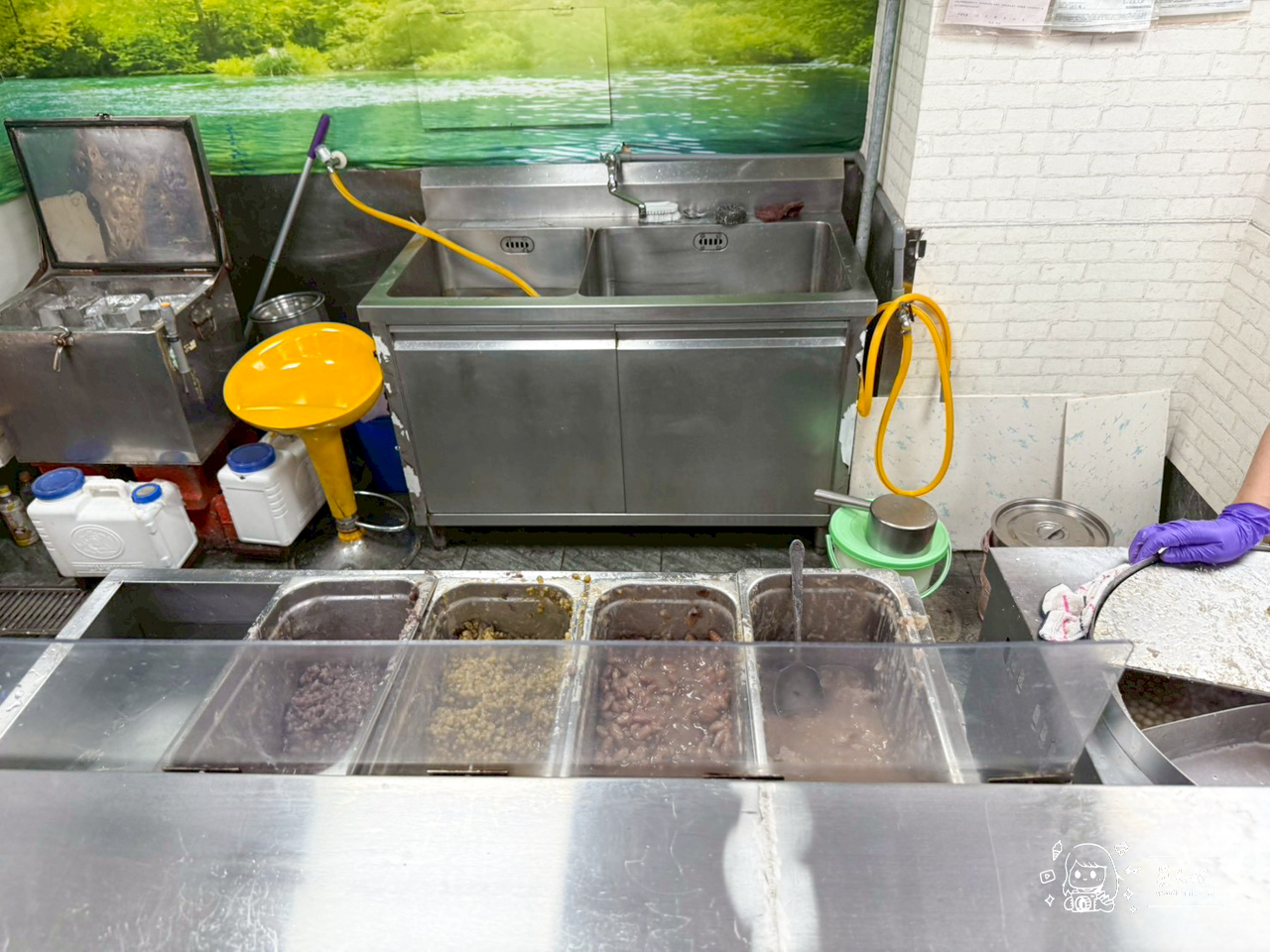 周記傳統芋圓,龍山商場裡的八十年老店招牌扁芋圓-捷運龍山寺站 周記傳統芋圓,龍山商場裡的八十年老店招牌扁芋圓-捷運龍山寺站