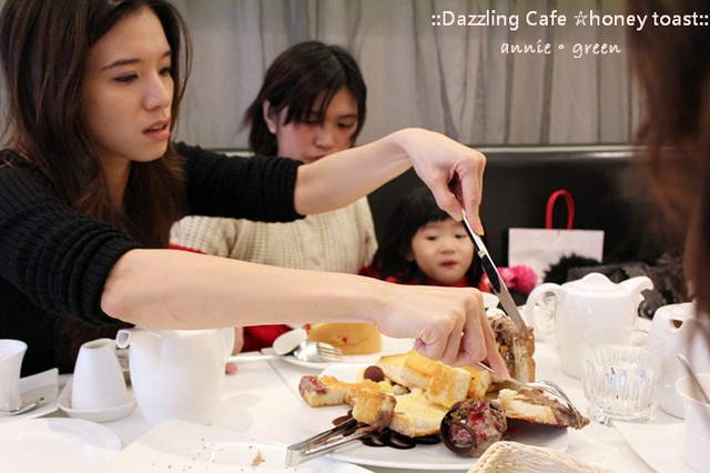 Dazzling Cafe ☆honey toast 蜜糖土司~~甜蜜約會